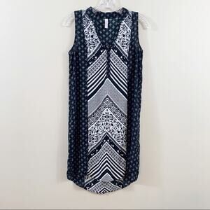 Xhilartion Black/White Mixed Pattern Tunic Dress